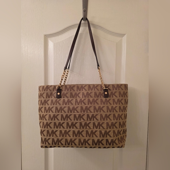 Michael Kors Jet Set Shoulder Tote Bag - Picture 1 of 12